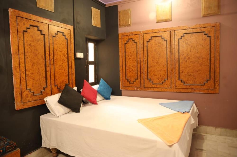Santkripa Backpackers 400 Mtr From Railway Station Vandrerhjem Jodhpur  Eksteriør bilde