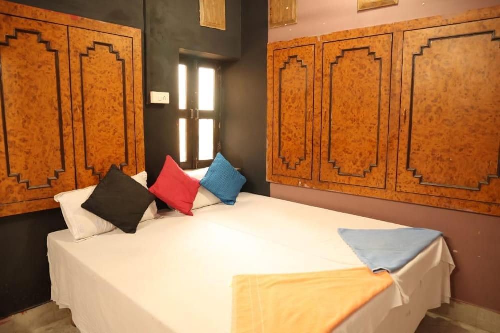 Santkripa Backpackers 400 Mtr From Railway Station Vandrerhjem Jodhpur  Eksteriør bilde