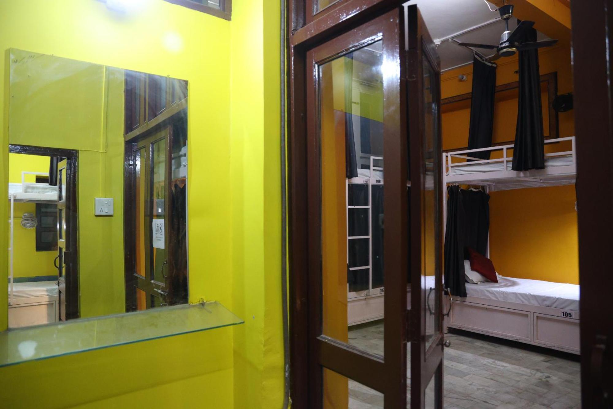 Santkripa Backpackers 400 Mtr From Railway Station Vandrerhjem Jodhpur  Eksteriør bilde