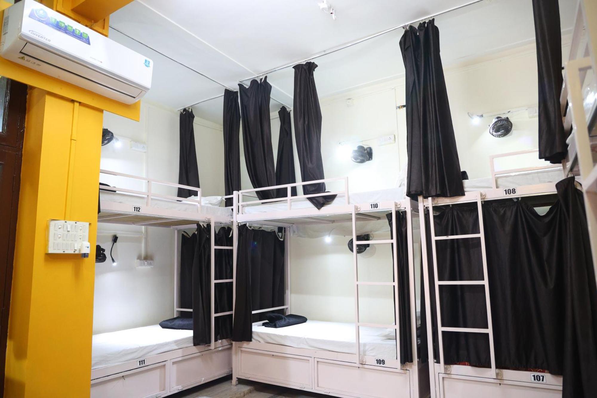 Santkripa Backpackers 400 Mtr From Railway Station Vandrerhjem Jodhpur  Eksteriør bilde