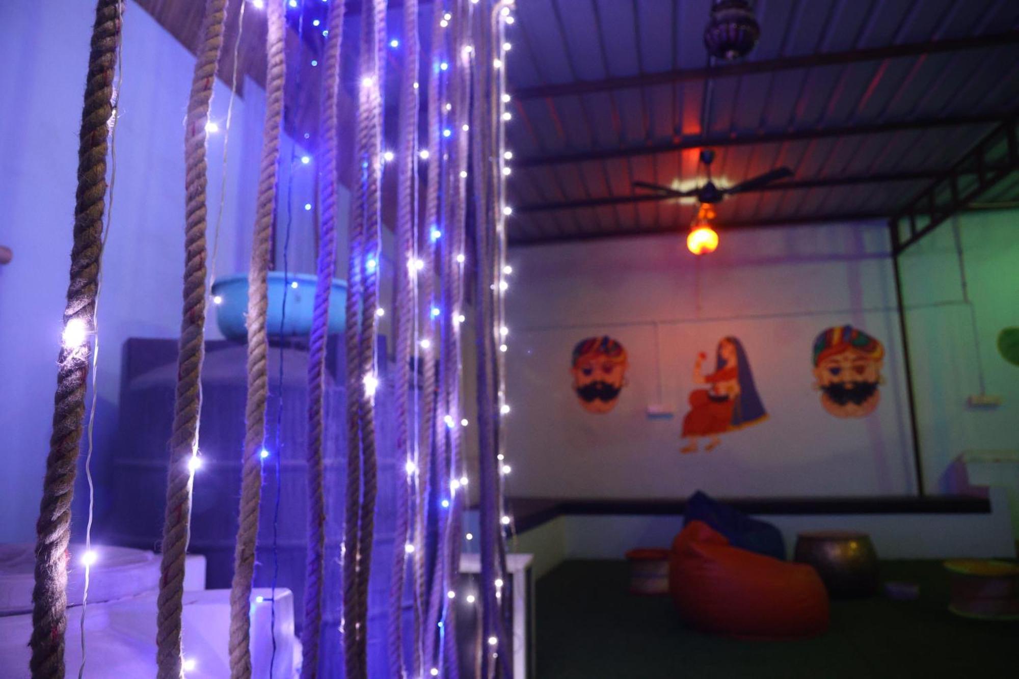 Santkripa Backpackers 400 Mtr From Railway Station Vandrerhjem Jodhpur  Eksteriør bilde